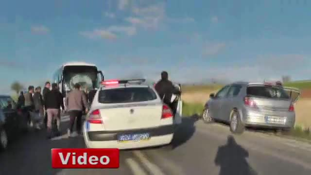 3 Araç Birbirine Girdi: 1 Ölü, 4 Yaralı