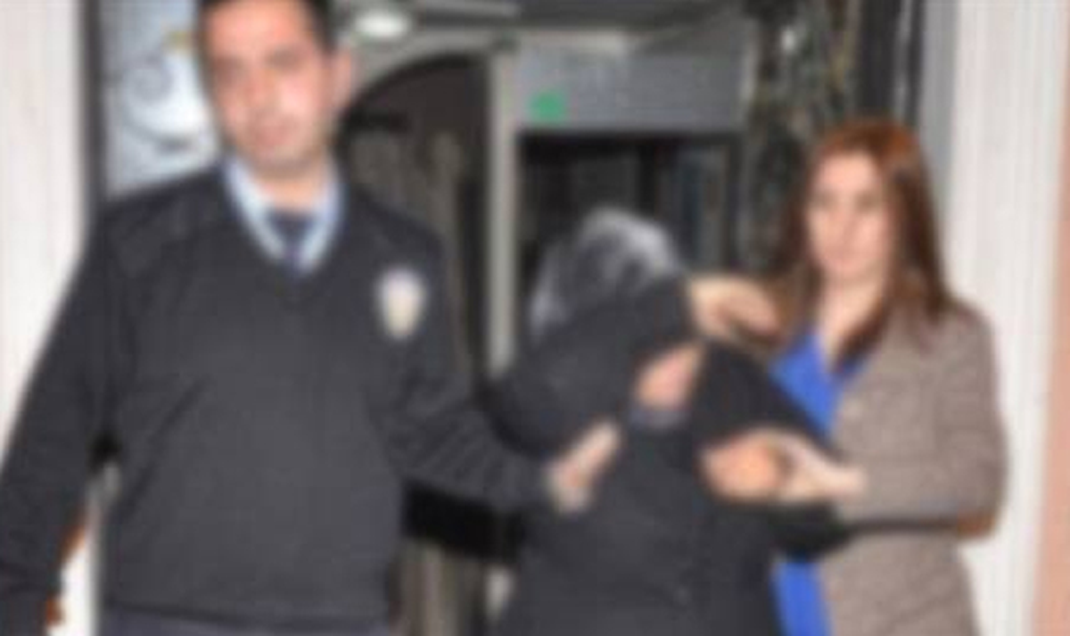 3 Aylık Bebeğini Satmaya Çalışan Anneye Suçüstü