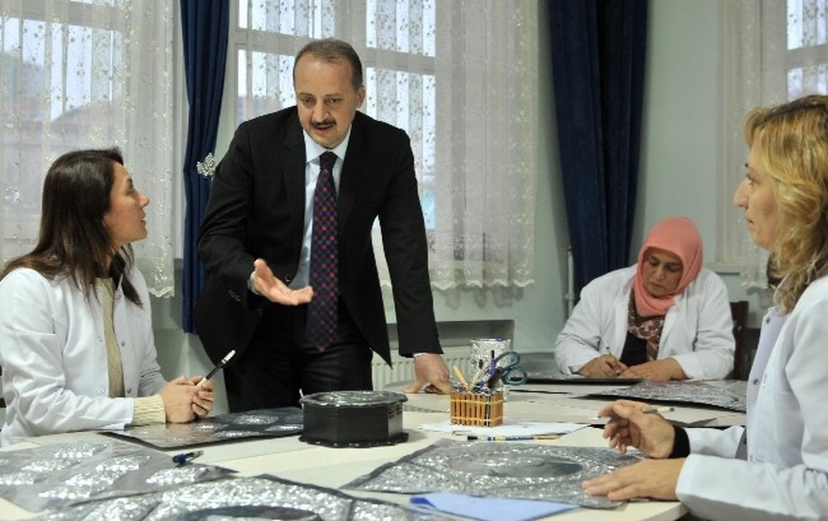 Aile Merkezleri Okul Gibi Çalışıyor