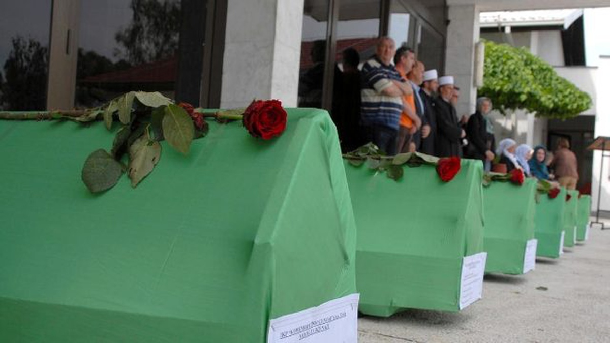 Bosna Savaşı\'nda Öldürülen 6 Boşnak Toprağa Verilecek