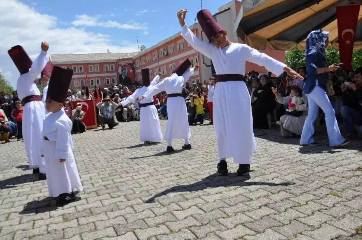 Engellilerden Sema Gösterisi