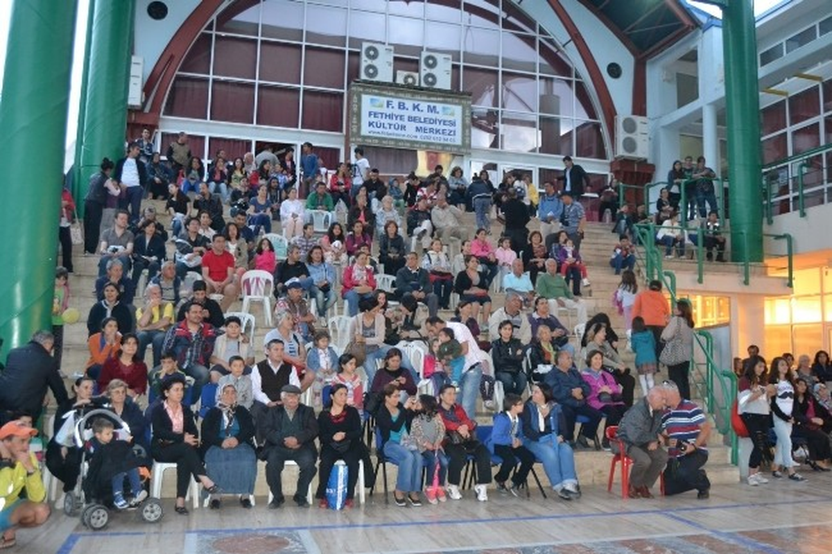 Fethiye\'de Dünya Müzikleri Şenliği İlgiyle İzlendi