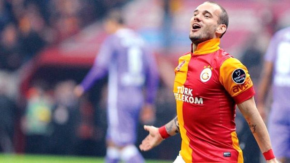 Galatasaray\'dan Sneijder\'e \'Seni Bırakmıyoruz\'