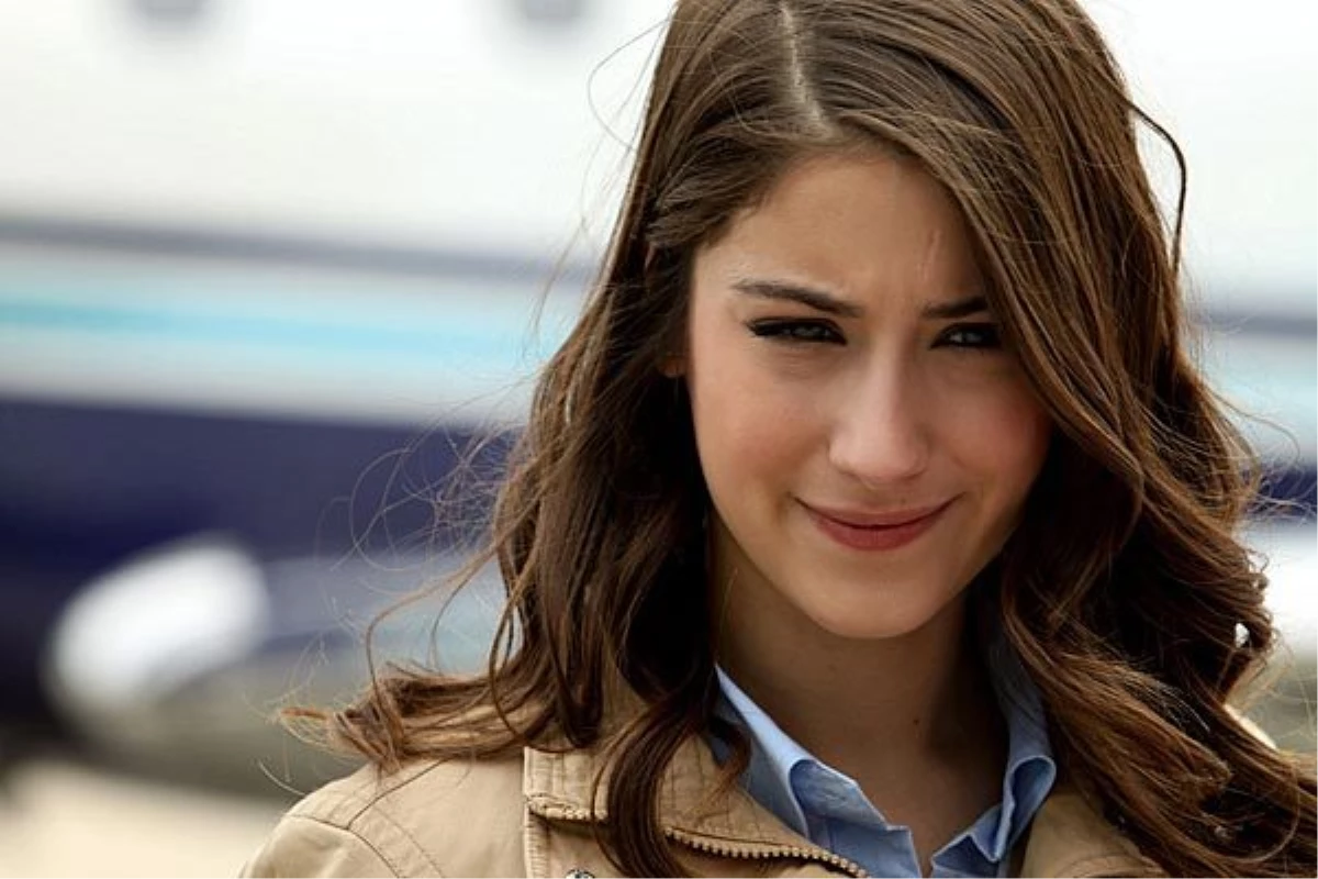 Hazal Kaya Sevgilisiyle Filmde Oynayacak