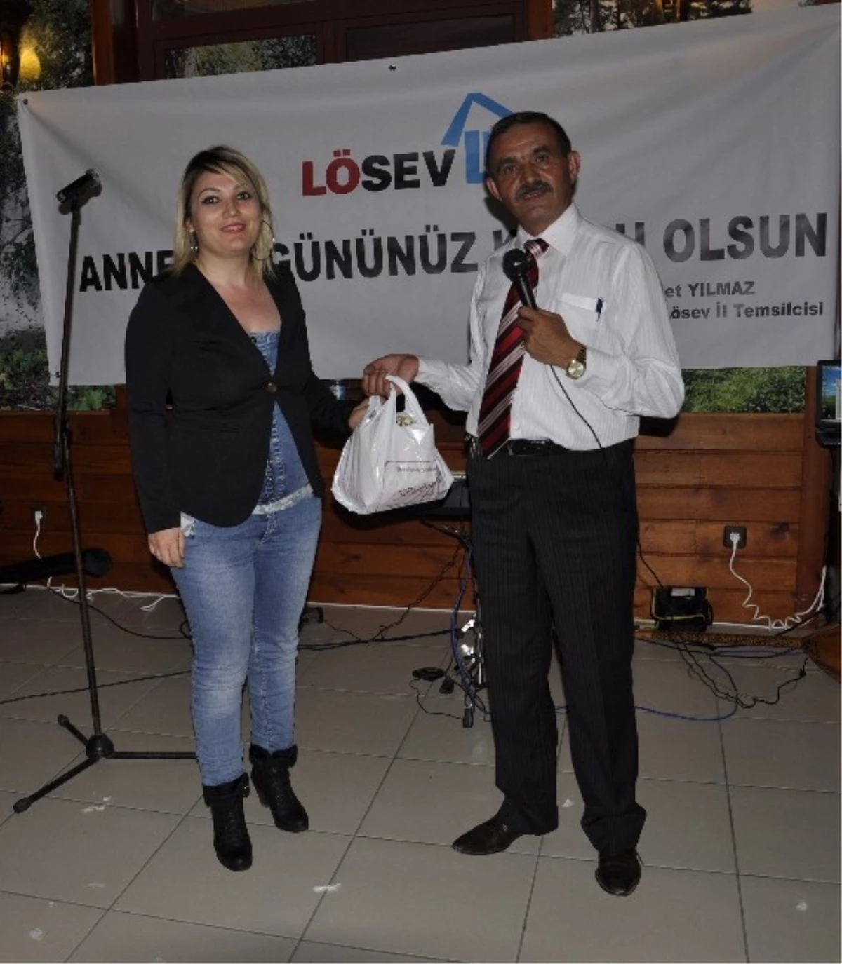 Lösev\'den, Kastamonu\'da Anneler Günü Etkinliği