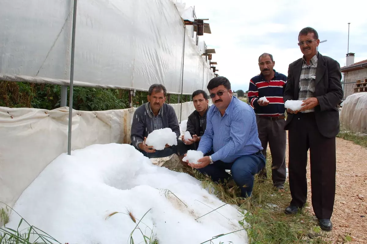 Mersin\'de Dolu, Tarım Ürünlerine Zarar Verdi