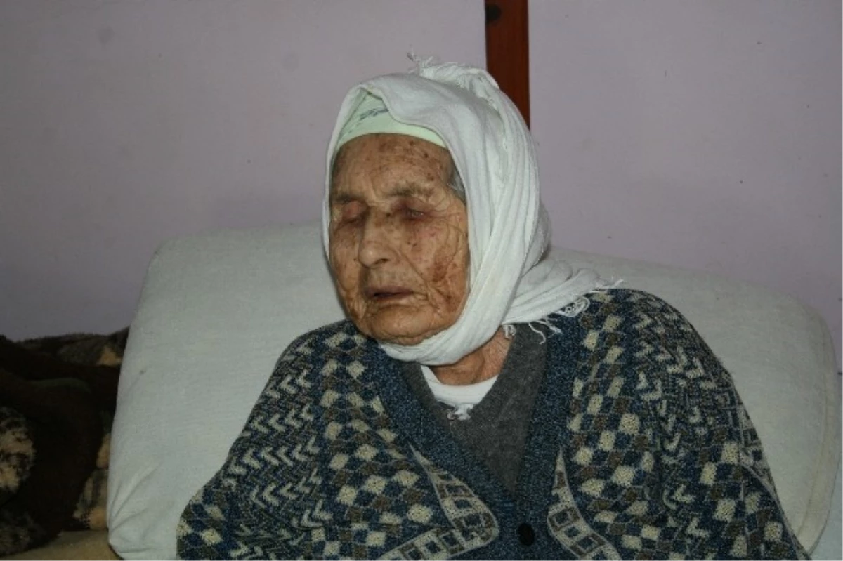 Türkiye\'nin En Yaşlı Annesi