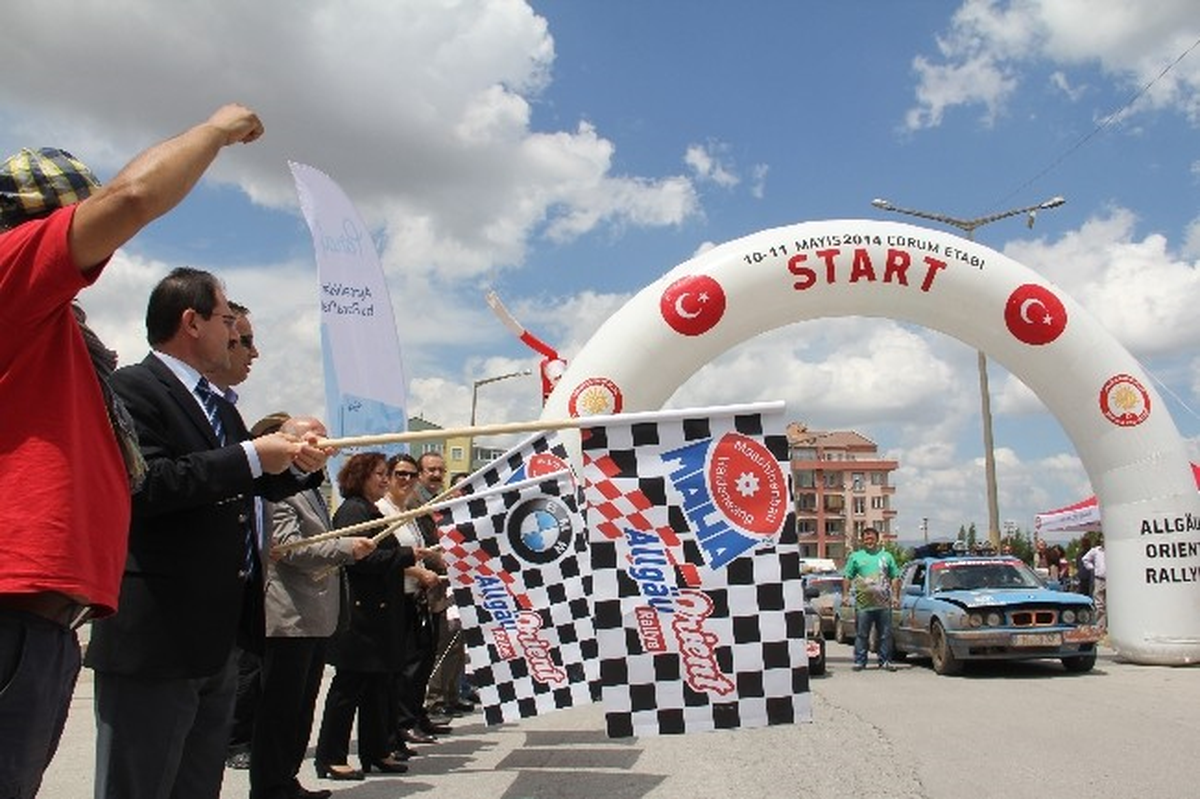 Ralliciler Suriye ve Barış İçin Kontak Çevirdi