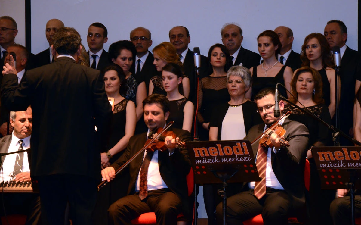 Şehr-i Dilara Türk Müziği Korosu" İlk Konserini Verdi