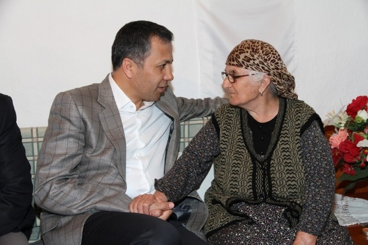 Tekirdağ Valisi Ali Yerlikaya\'dan Anneler Günü Kutlama Mesajı