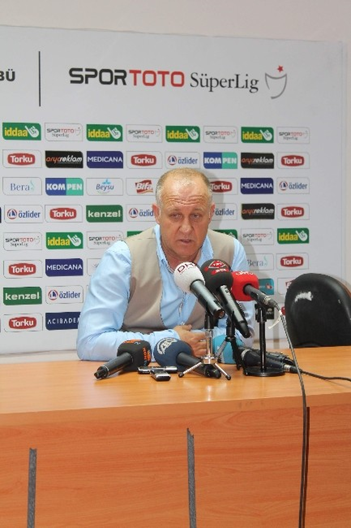 Torku Konyaspor\'da Lig\'de Kalma Sevinci