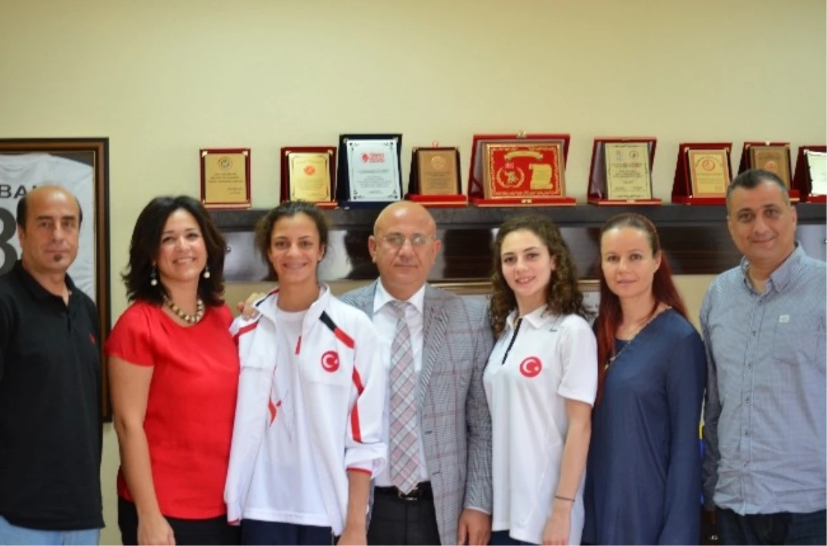 Cimnastik Şampiyonlarından Hacıcaferoğlu\'nu Ziyaret