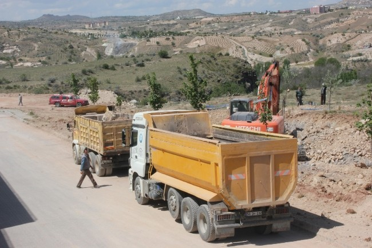 Devlet Hastanesi\'nde Yol Genişletme Çalışmaları Sürüyor