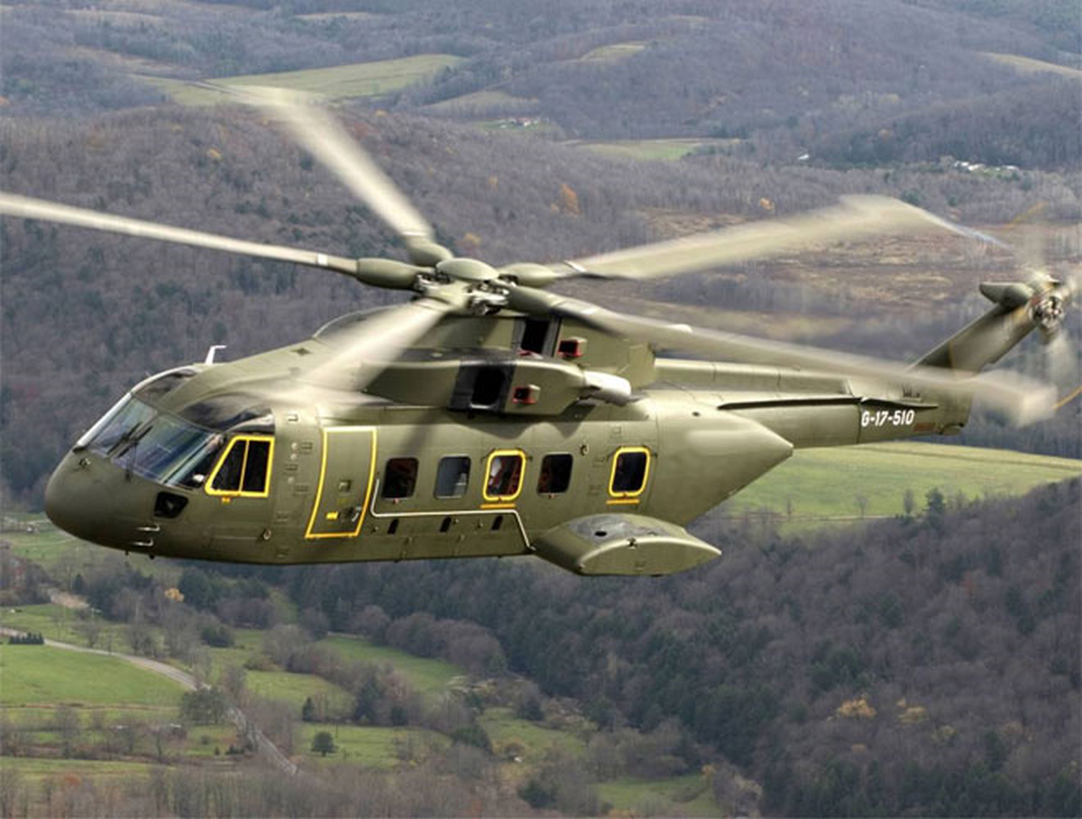 Diyarbakır\'da Askeri Helikoptere Ateş Açıldı