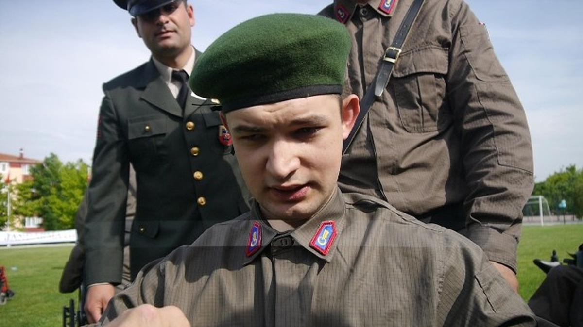 Engellilere "Temsili Askerlik" Uygulaması