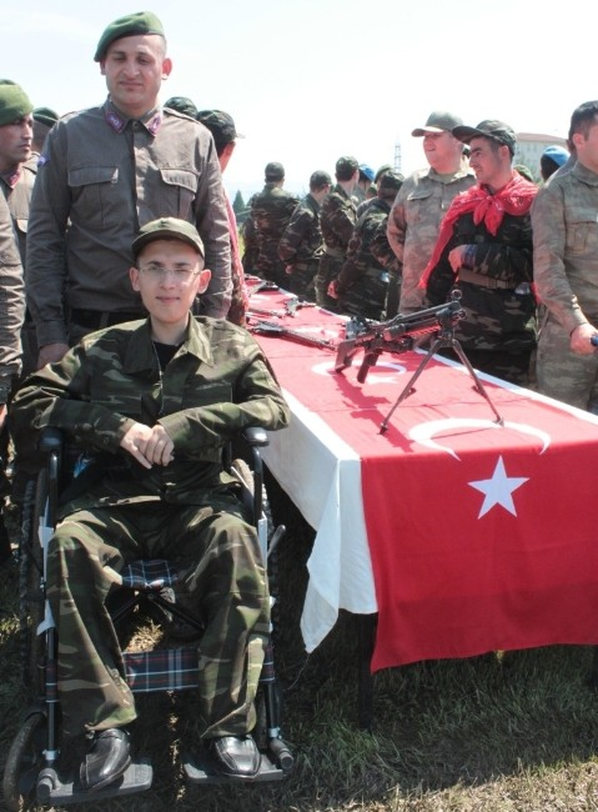 Engellilerin Bir Günlük Askerlik Heyecanı
