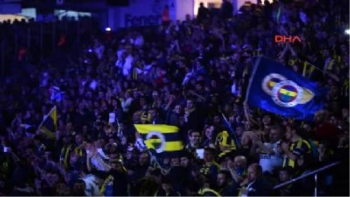 Fenerbahçe Şampiyonluğu Kutladı