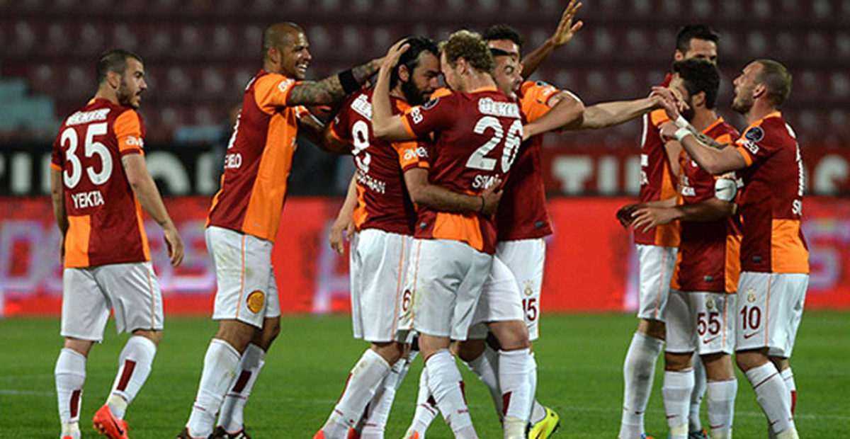 Galatasaray\'da Kombine Kart Yenilemeleri Başladı