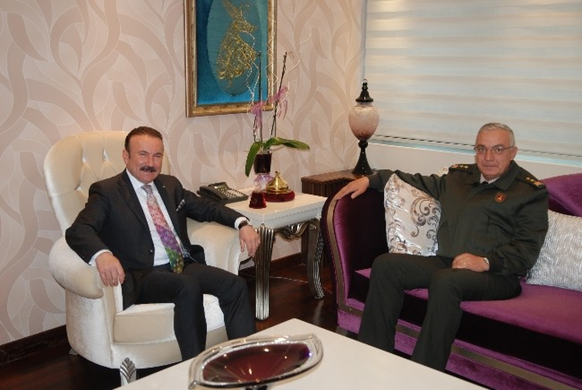 Garnizon Komutanı\'ndan Doğan\'a Tebrik