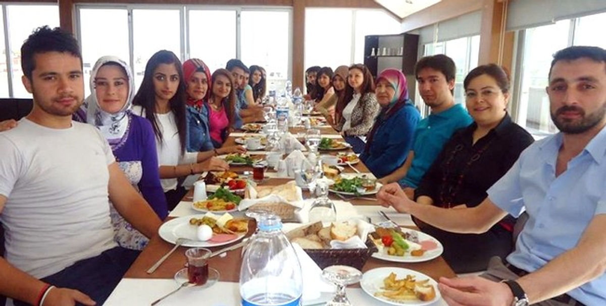 Gediz MYO Proje Gönüllüleri Kahvaltıda Buluştu