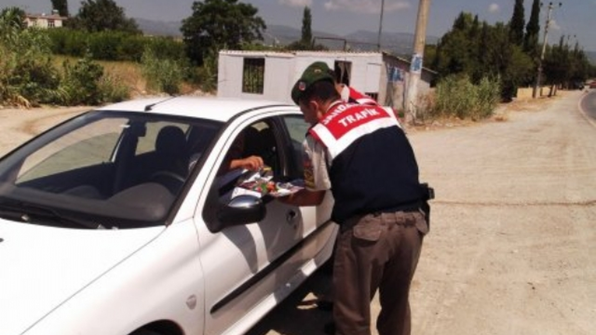Jandarmadan, Trafik Haftası Hediyesi