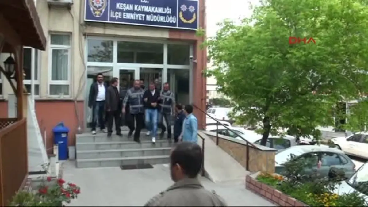 Keşan\'da Cinsel İçerikli Şantaj Çetesine Operasyon: 8 Gözaltı