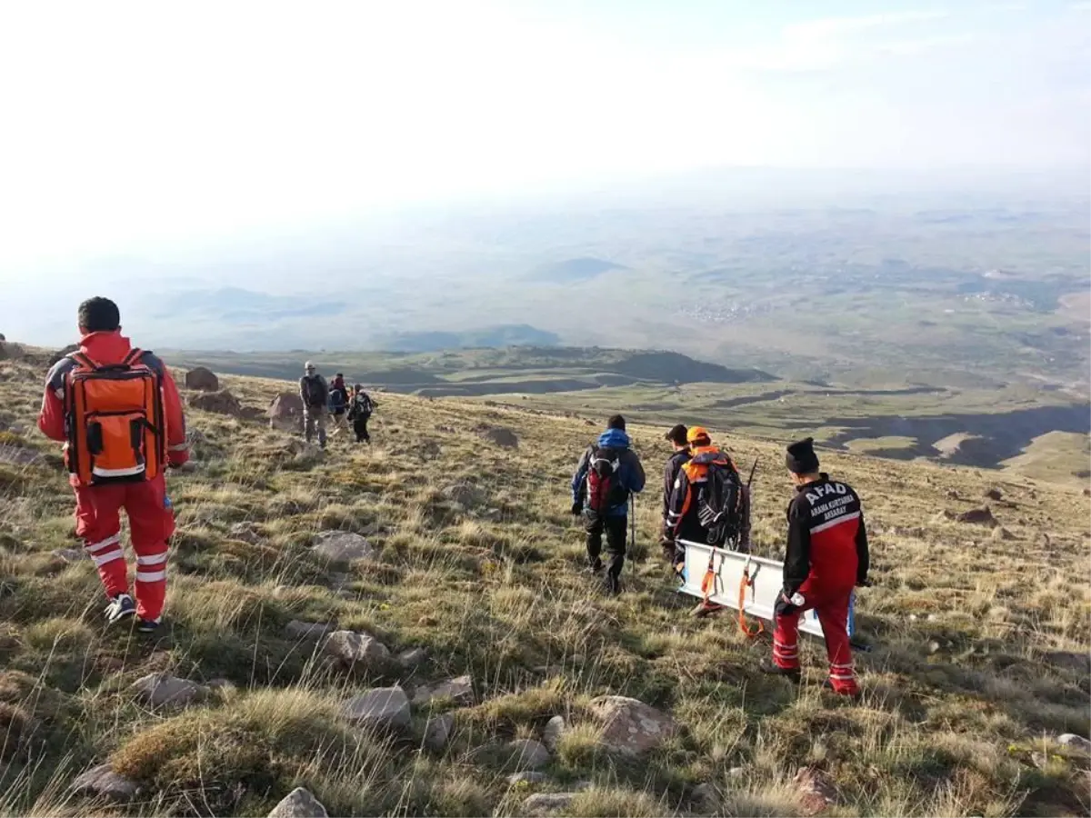 Rahatsızlanan Dağcı Askeri Helikopterle Kurtarıldı