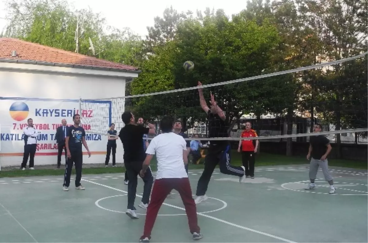 7. Kayserigaz Voleybol Turnuvası Başlıyor