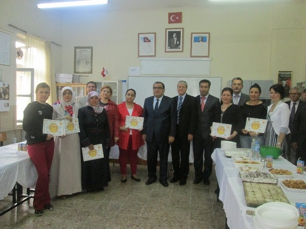 Nazilli\'de 9 Veliye Aile Eğitimi Kursu Verildi