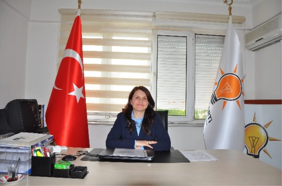 AK Parti Lüleburgaz İlçe Teşkilatına Kadın Başkan
