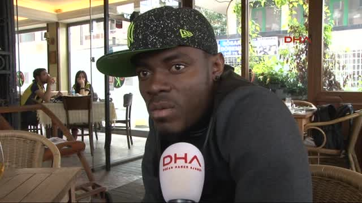 Emenike\'nin Menajeri Olan Ağabey\'inden Fenerbahçelilere Müjde