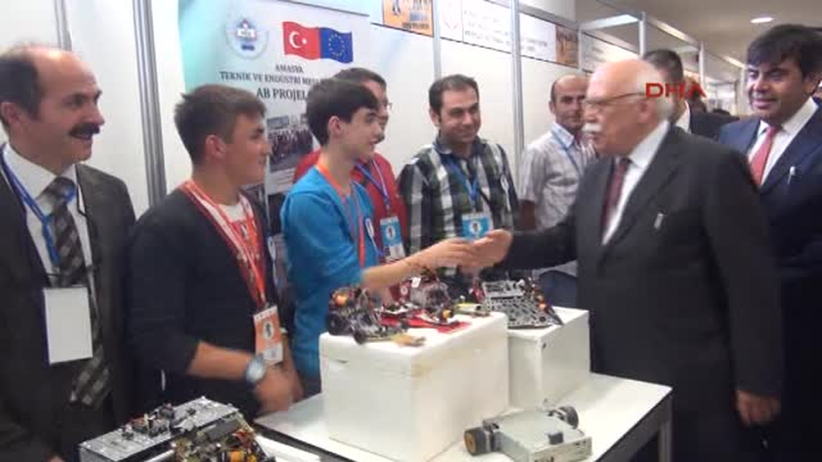 Bakan Avcı Robot Yarışmasının Açılış Törenine Katıldı