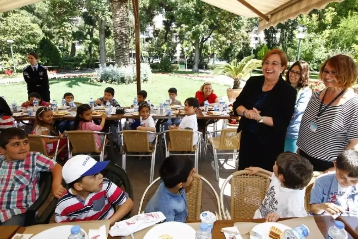 Başkandan Miniklere Tarih Dersi