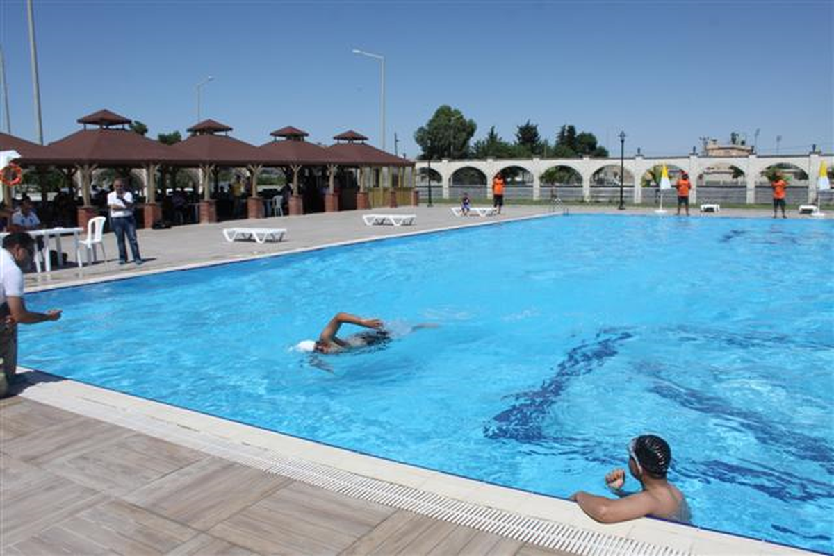 Büyükşehir Belediyesi Yüzme Kursu Verecek