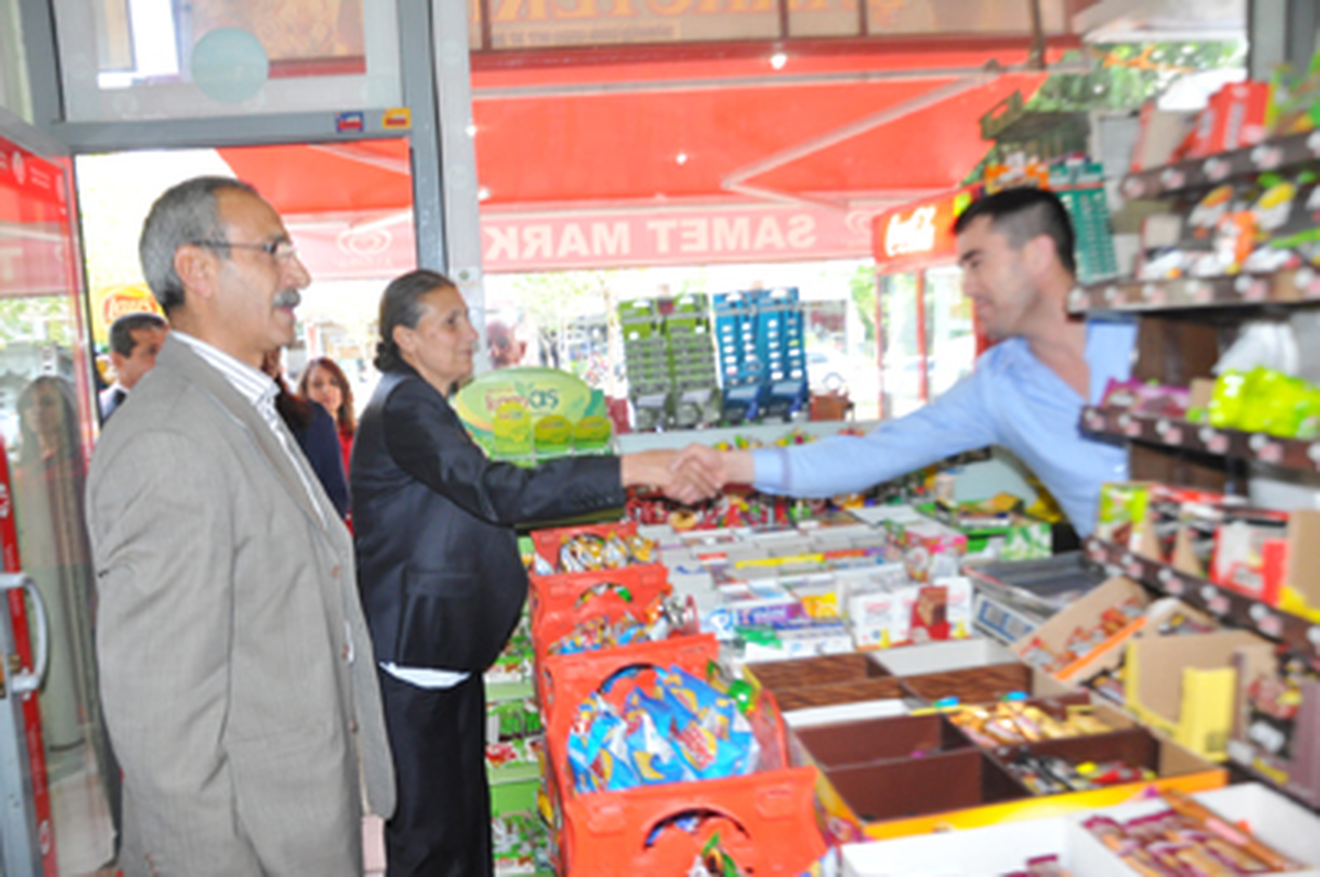 Eş Başkanlardan Bağcılar Esnafına Ziyaret