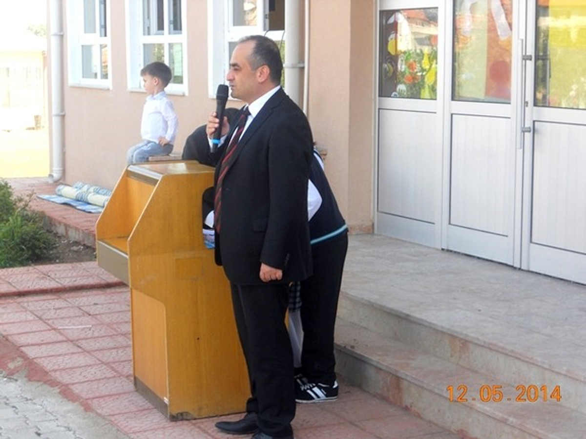 Gediz Sağlık Hizmetleri Meslek Yüksekokulu\'ndan Minik Yüreklere Destek