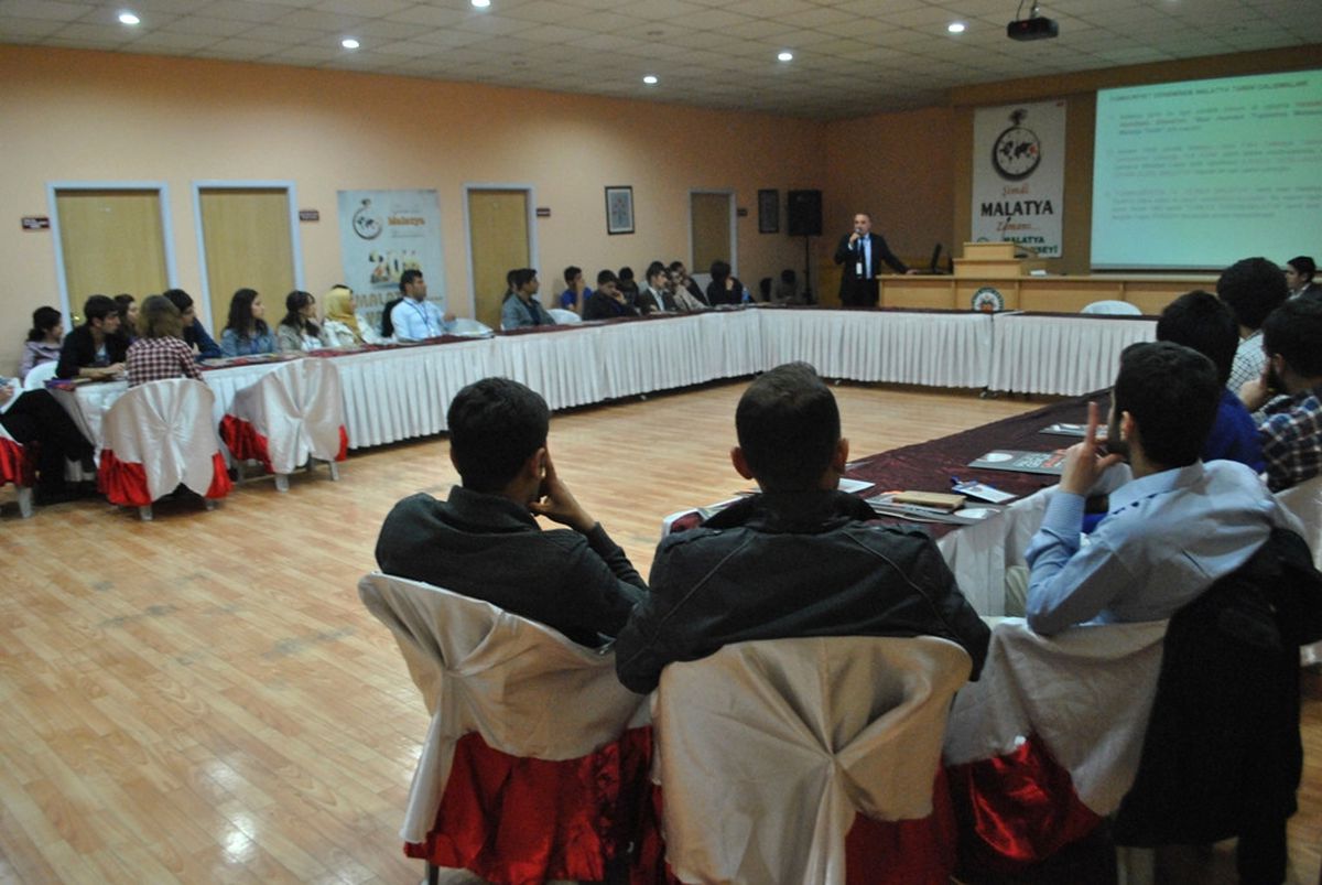Gençlik ve Malatya Çalıştayı