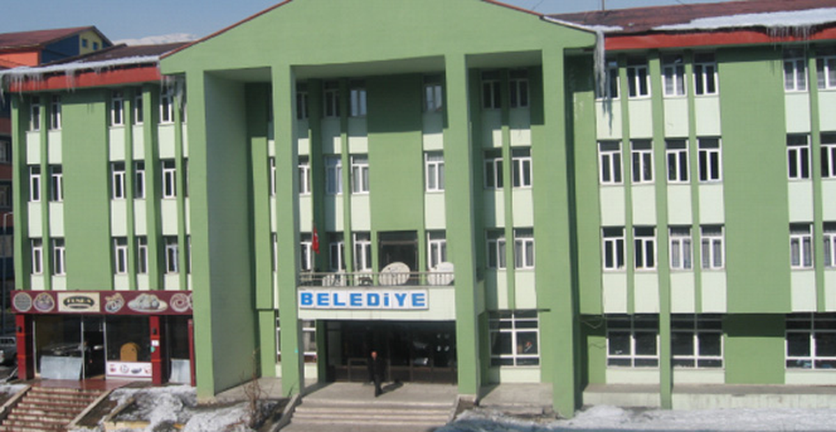 Hakkari Belediyesi Polis Noktası İnşaatını Mühürledi