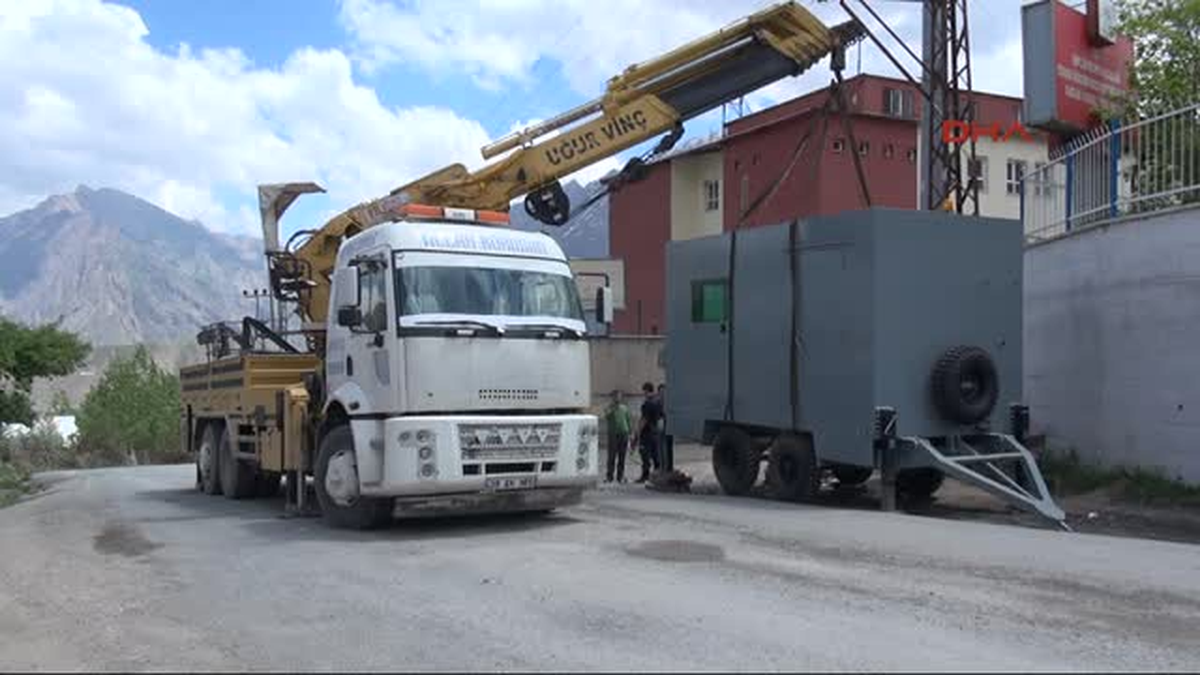 Hakkari Belediyesi Polis Noktası İnşaatını Mühürledi