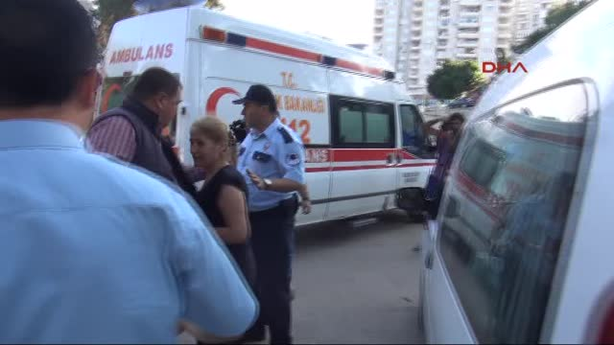 İntihardan Vazgeçti, Suya Düşen Cüzdanına Ağladı