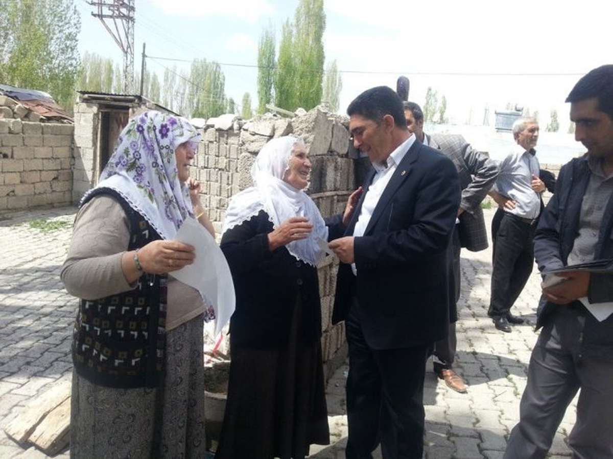 Milletvekili Çelebi, Anneleri Evlerinde Ziyaret Etti