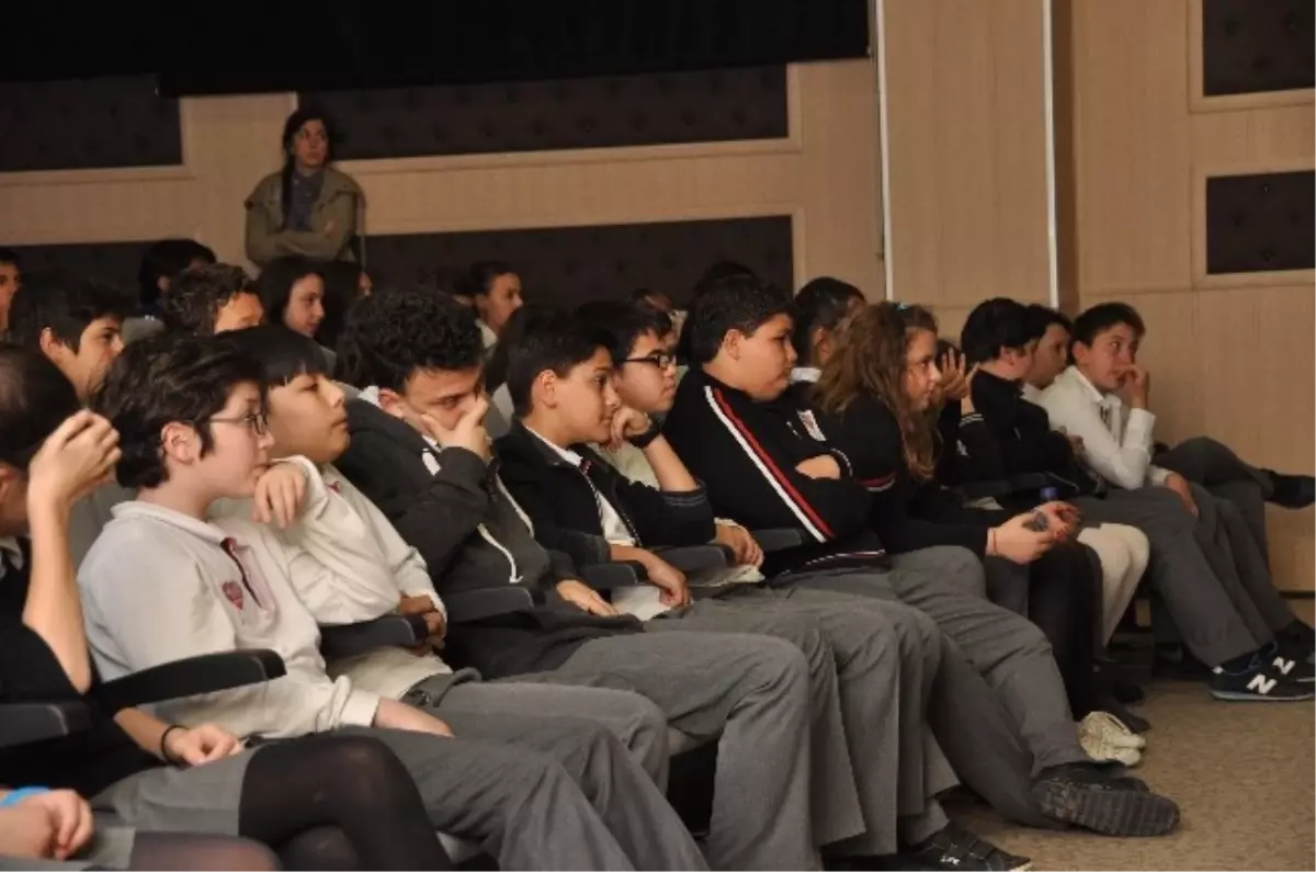 Öğrencilere "Kalbimi Seviyorum, Kalbimi Koruyorum" Konulu Konferans