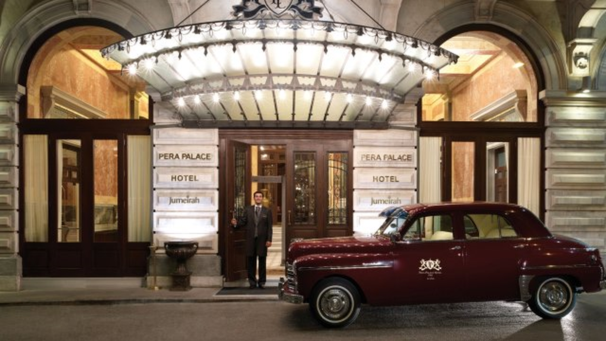 Pera Tutkunları Orient Terrace\'ın Lezzetiyle Buluşuyor