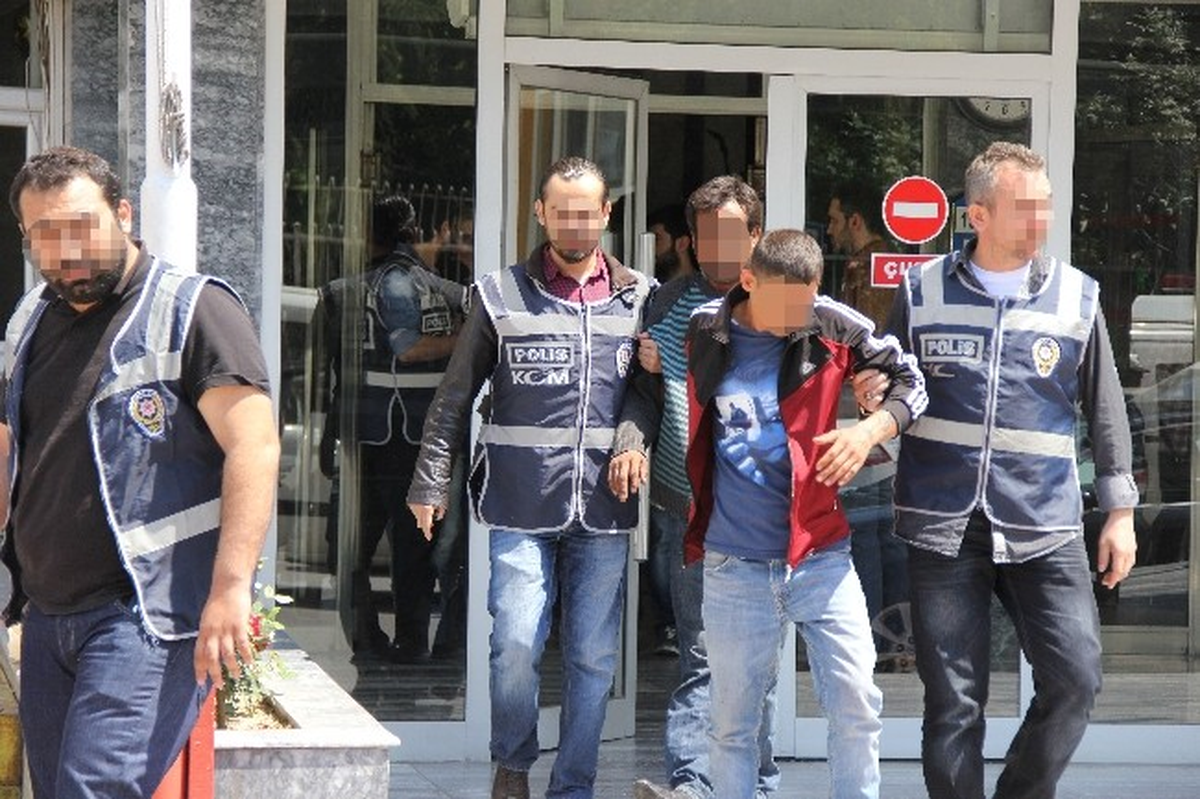 Samsun\'da Torbacı Operasyonu: 54 Gözaltı