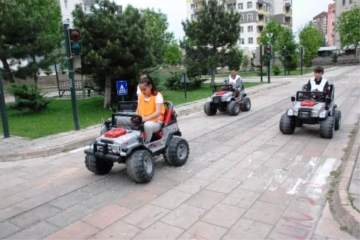 Trafik Haftasında Trafik Parkına Yoğun İlgi