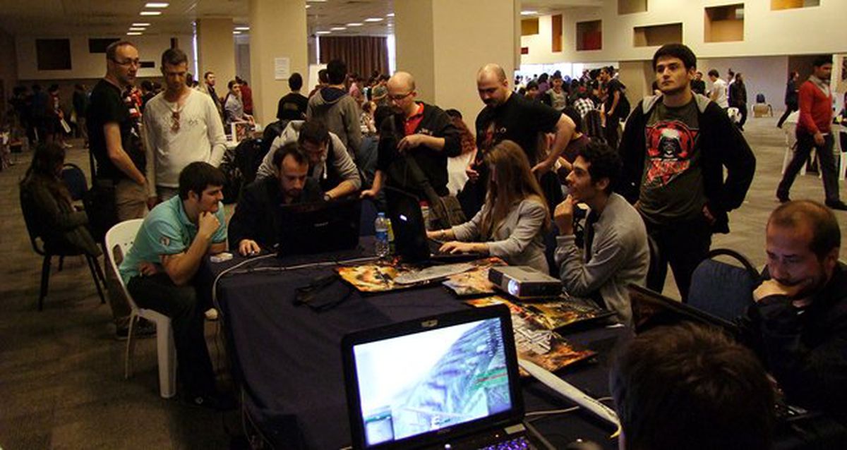 Wargaming İzmirCon 2014\'de Oyuncularla Buluştu