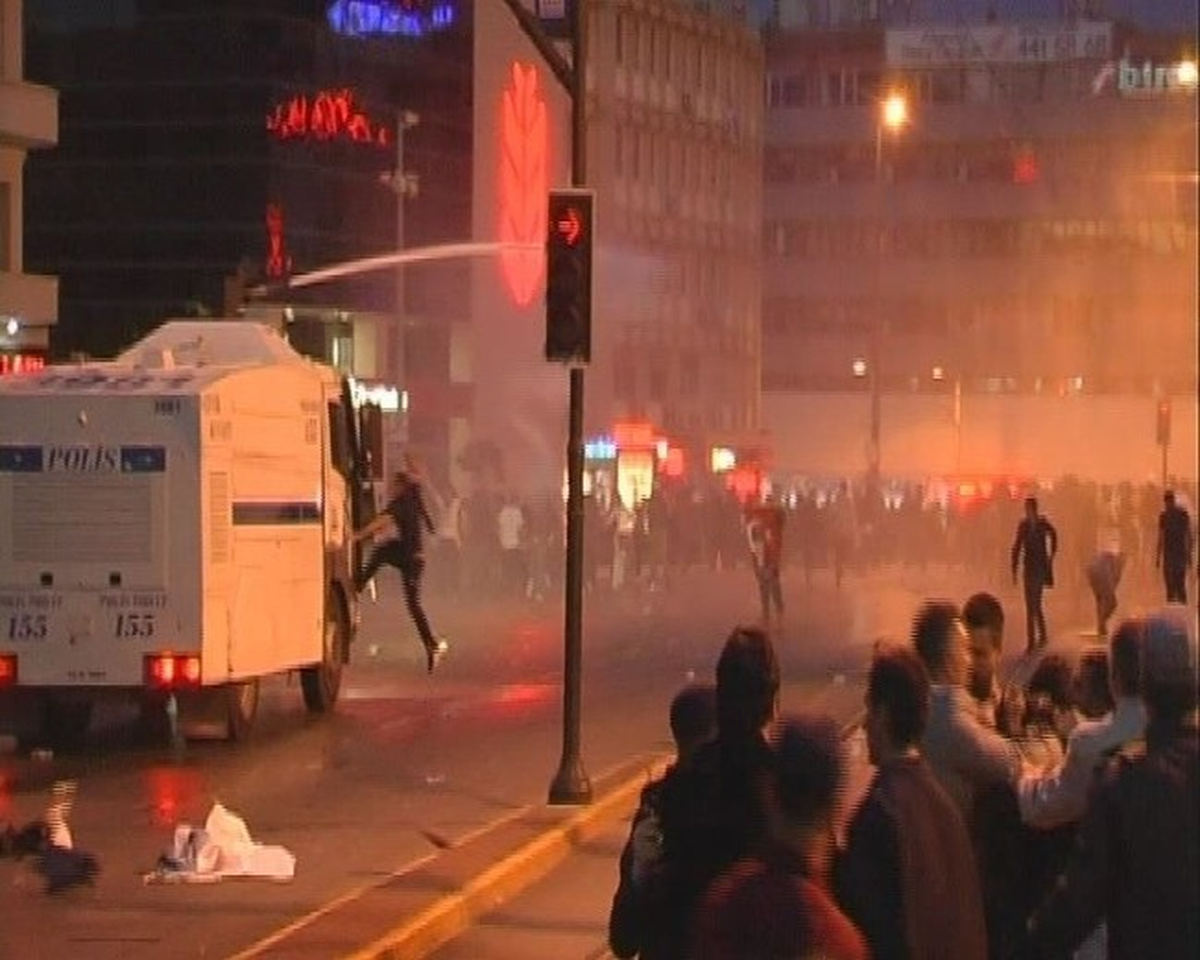 Bursa\'da Soma Faciasını Protesto Eyleminde Olaylar Çıktı