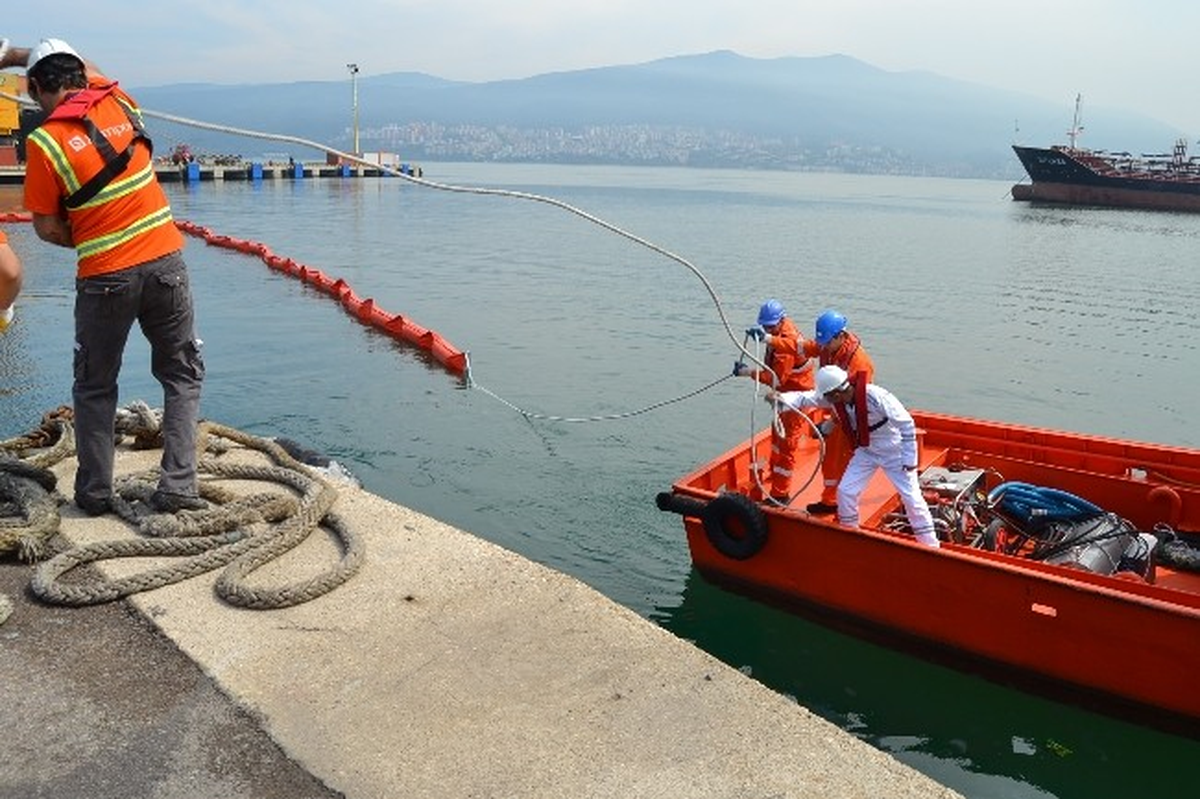 Gemport\'ta Deniz Kirliliği Tatbikatı