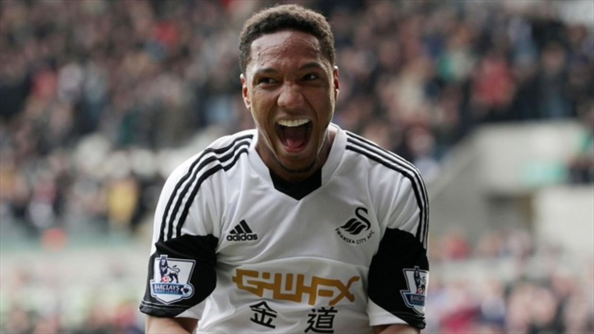 Jonathan de Guzman Takımda Kalacak