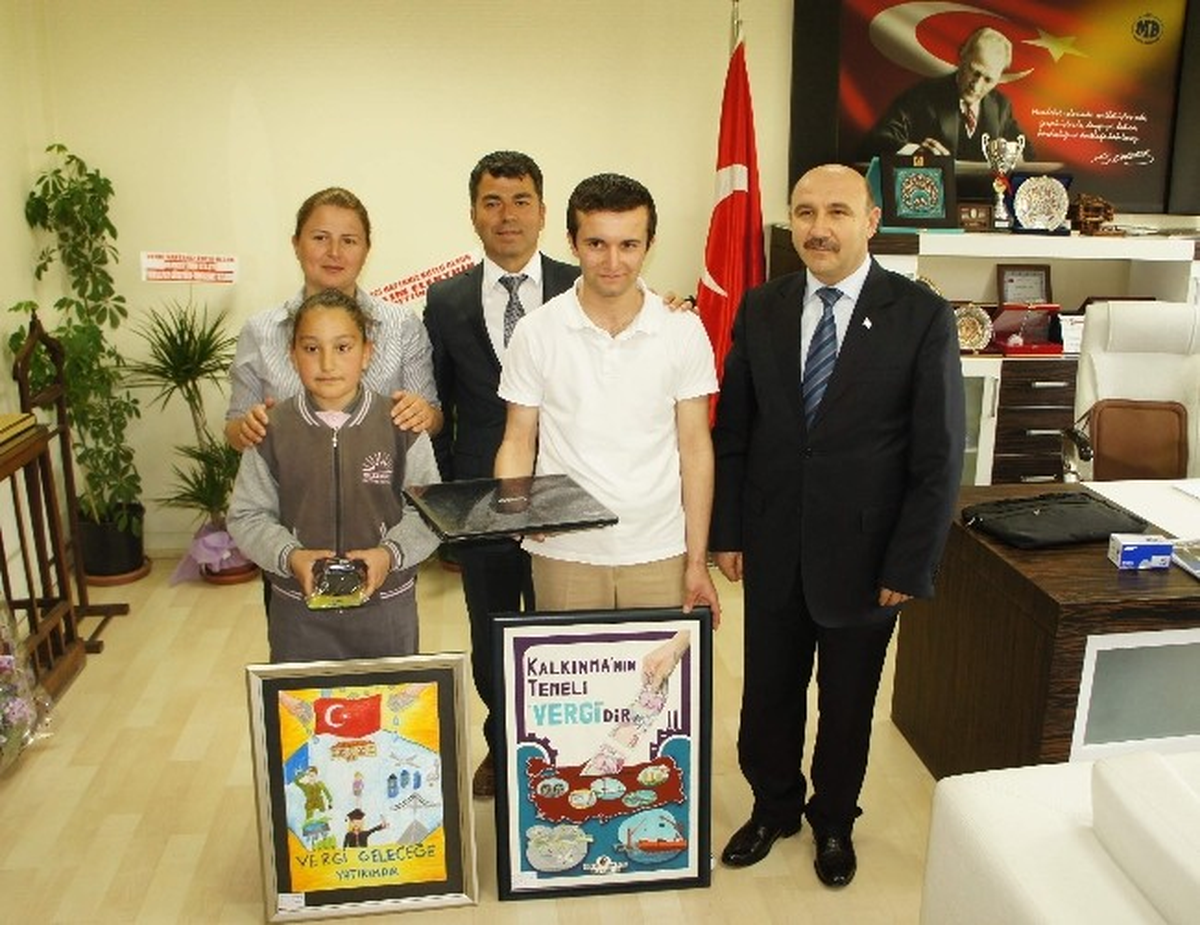 Kastamonu\'da, \'Vergi\' Konulu Resim Yarışması